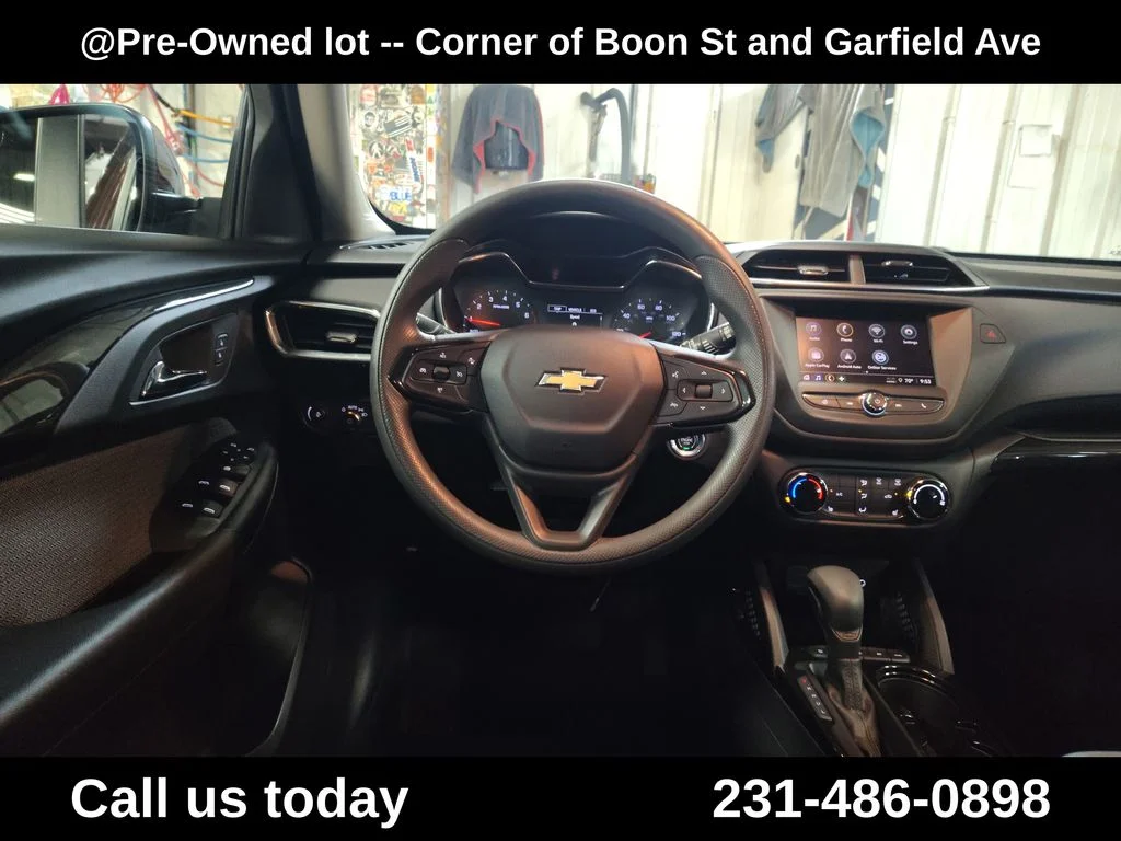 Used 2022 Red Chevrolet LT image 17