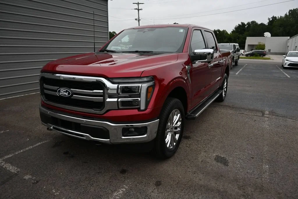 New 2026 Ruby Red Metallic Tinted Clearcoat Ford Lariat® image 50