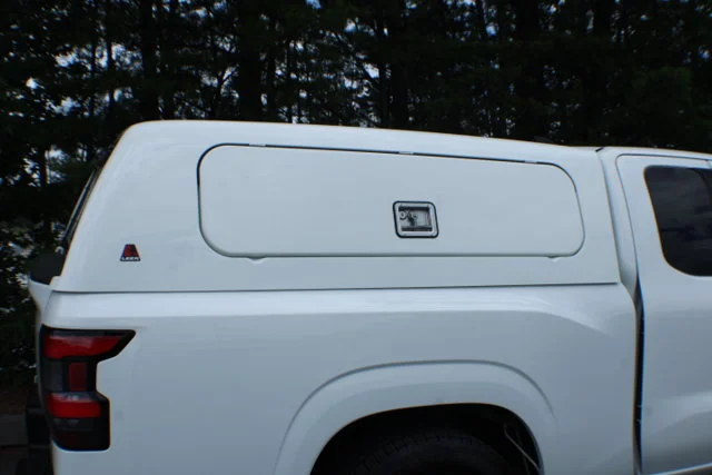 Used 2023 Glacier White Nissan SV image 2