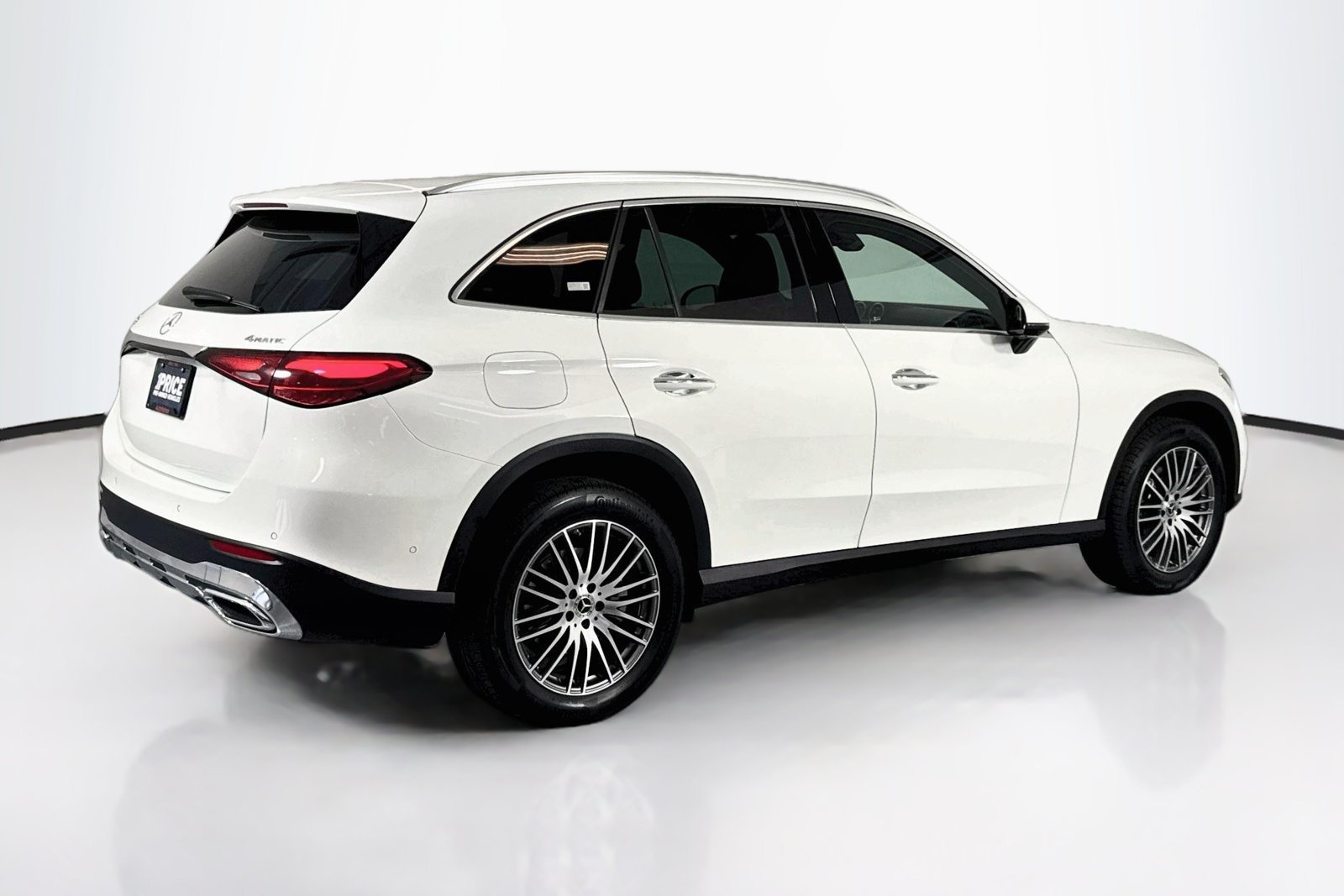 Certified Used 2026 Polar White Mercedes-Benz GLC 300 image 5