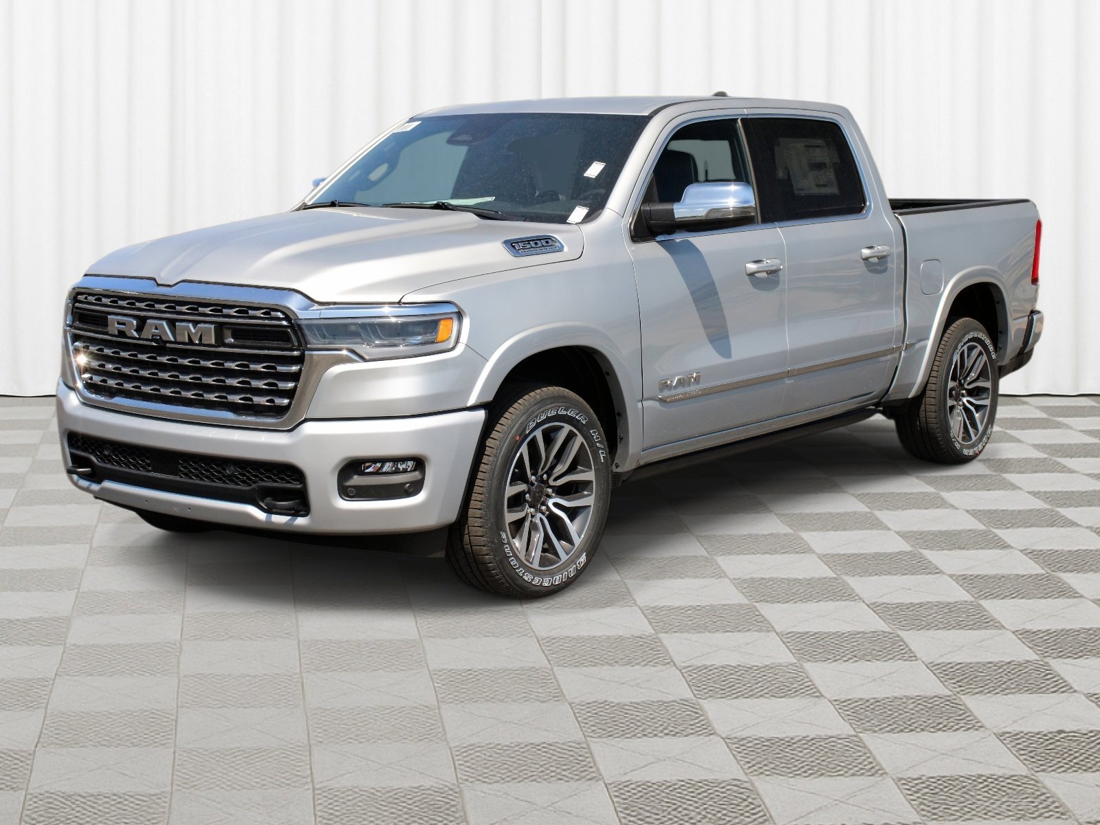 New 2026 Silver Zynith Exterior Paint RAM Limited image 38