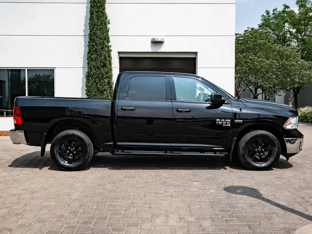 Used 2023 Diamond Black Crystal Pearlcoat Ram Tradesman image 11