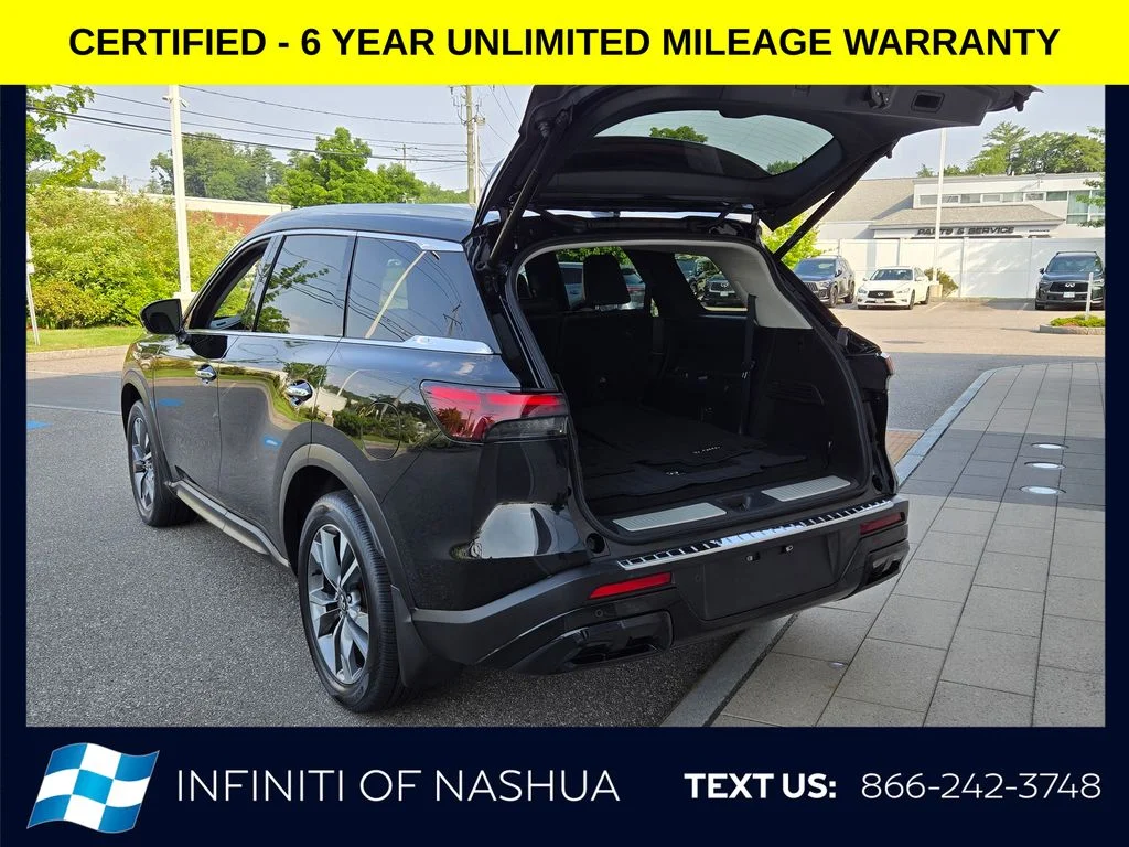 Certified Used 2023 Black INFINITI LUXE image 20