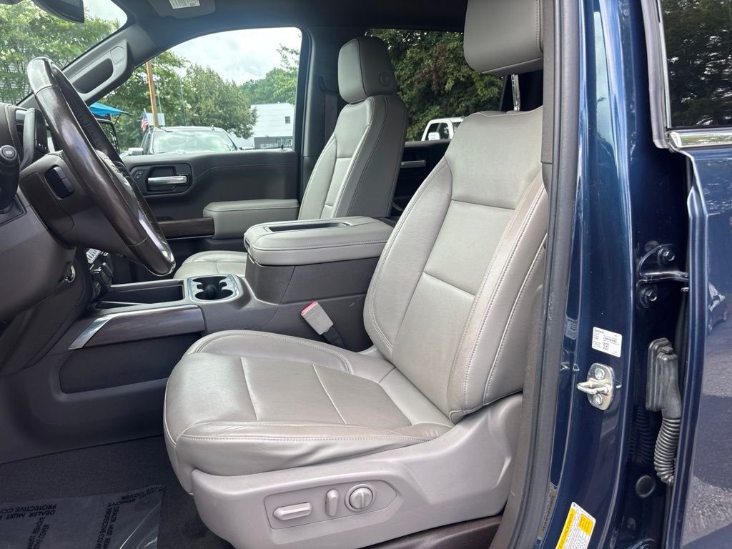 Used 2020 Blue GMC SLT image 24