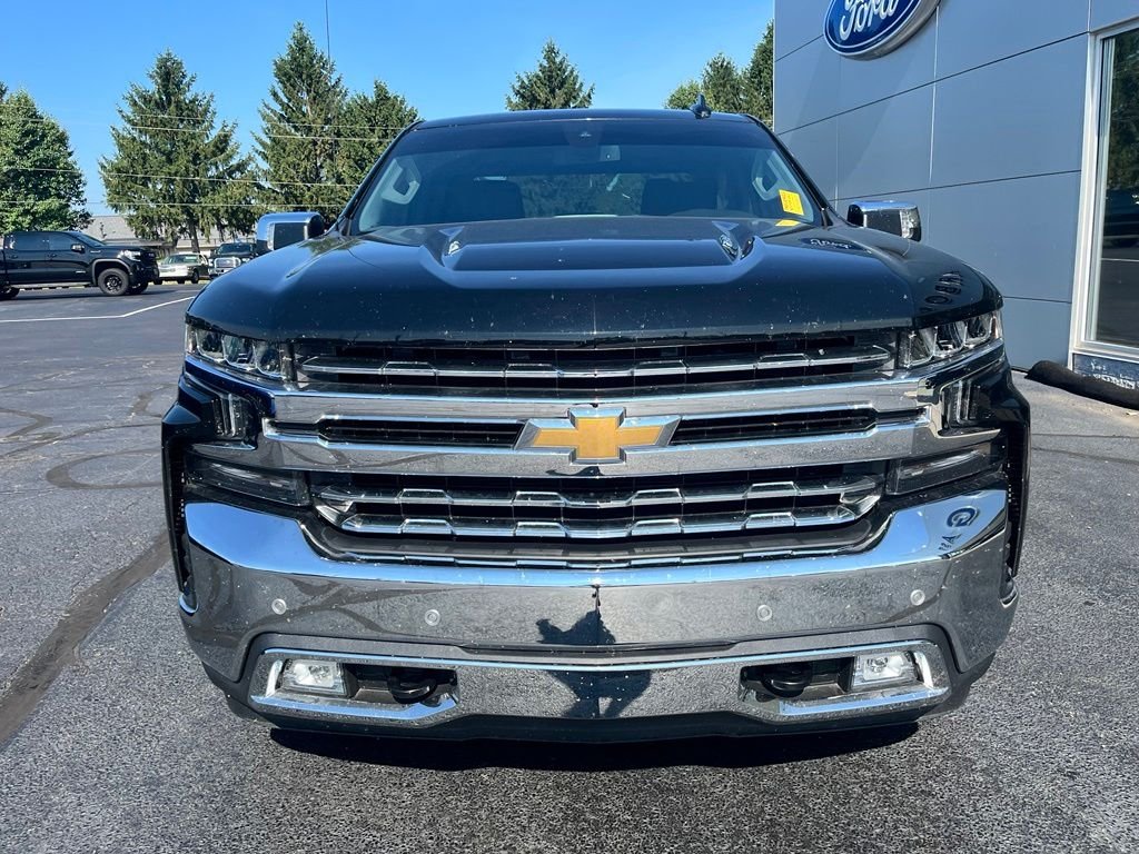 Used 2019 Black Chevrolet LTZ image 9