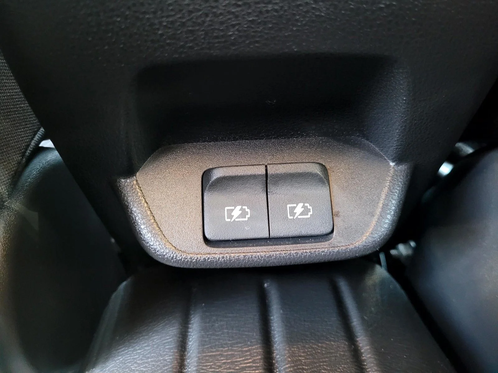 Used 2024 Pearl White Tricoat Nissan SV Plus image 14