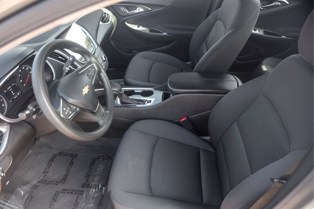 Used 2025 Sterling Gray Metallic Chevrolet 1LT image 12