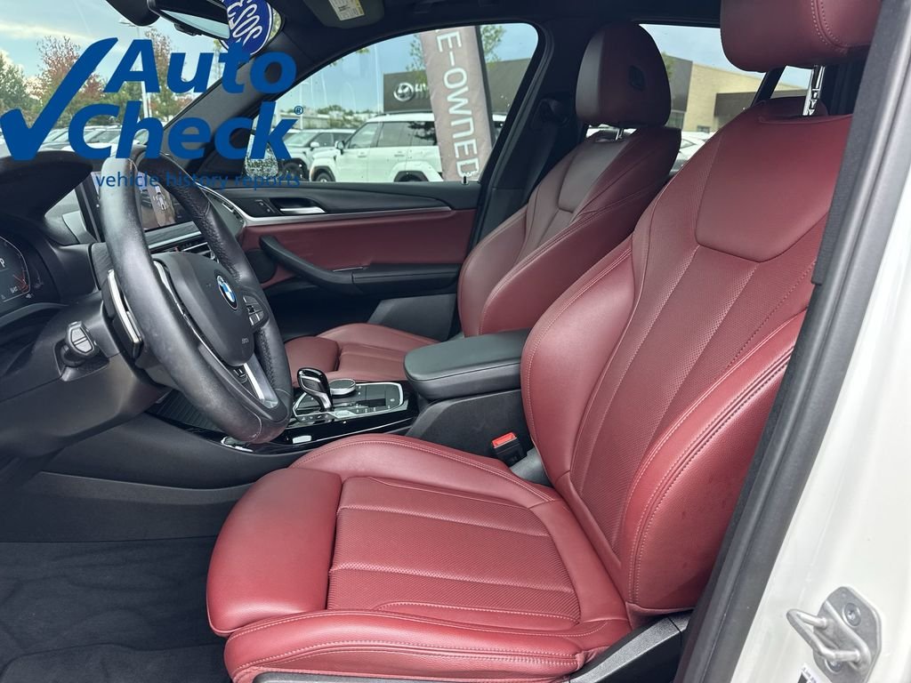 Used 2023 Alpine White BMW sDrive30i image 13