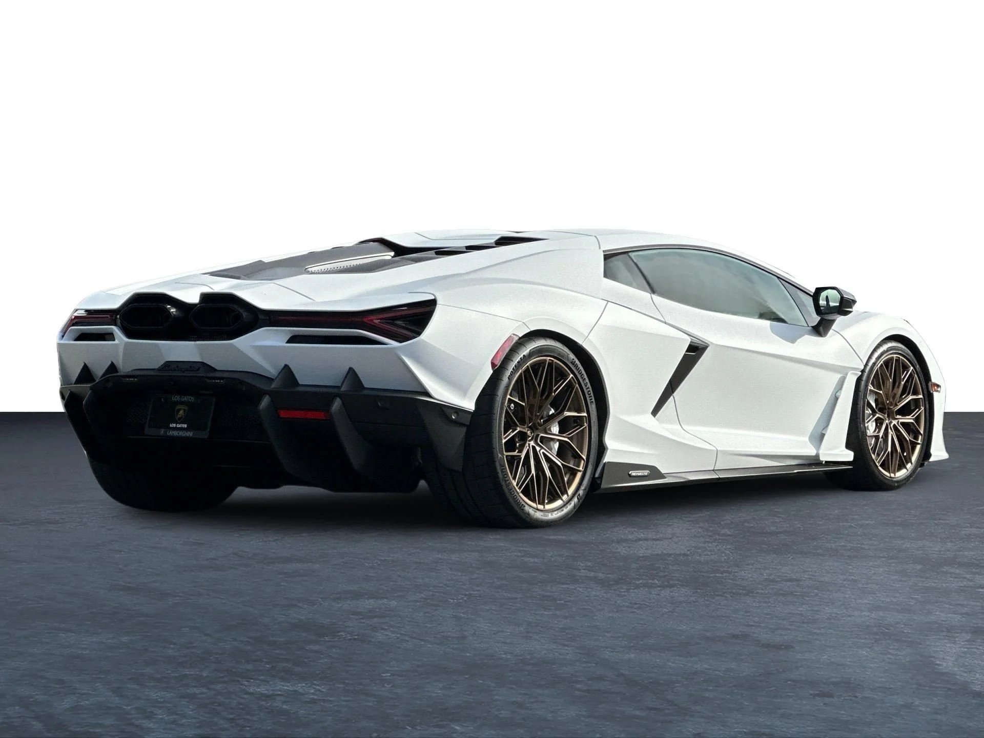 Certified Used 2026  Lamborghini  image 3