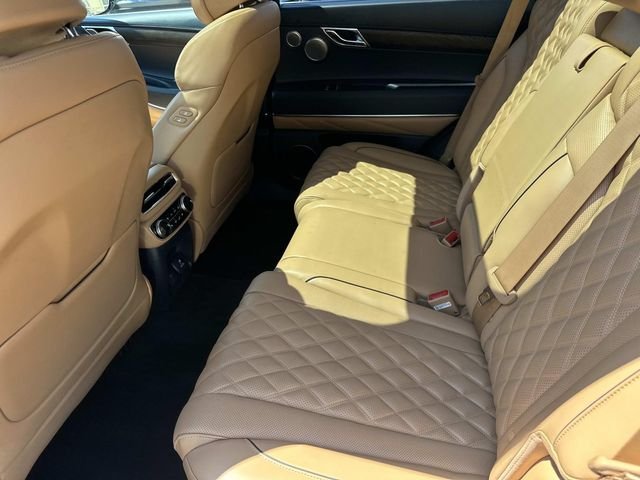 Used 2024 Silver Genesis 3.5T Prestige image 18