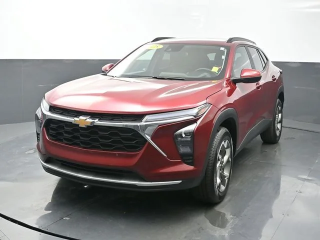 2025 Chevrolet Trax LT's photo