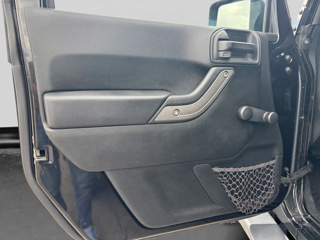 Used 2018 Black Jeep Unlimited Sport image 30