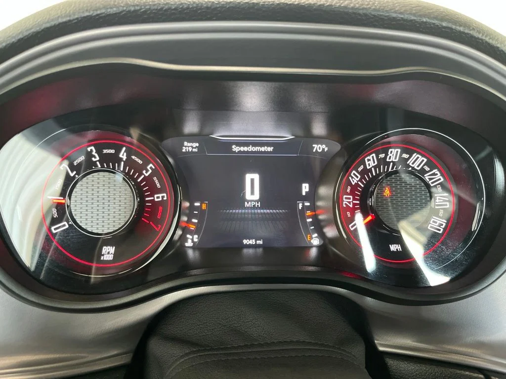 Used 2023 White Dodge SXT image 8