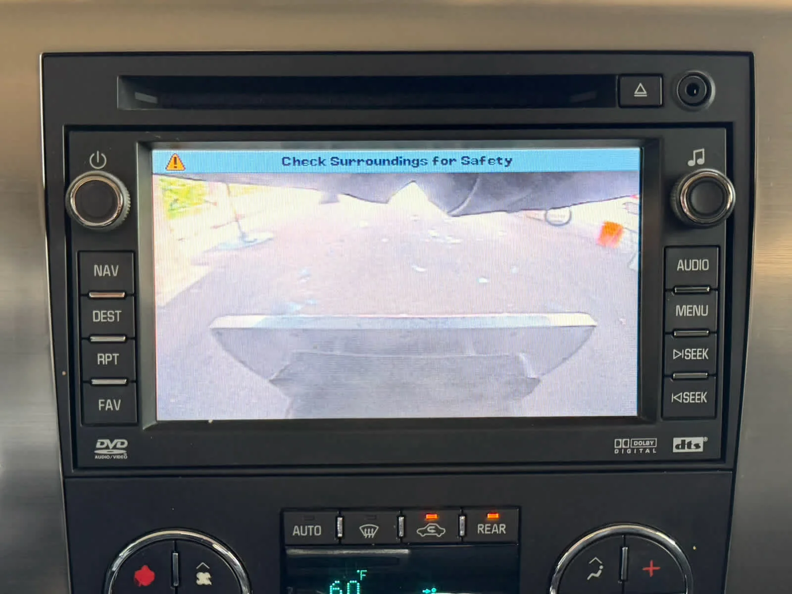 Used 2009 Silver Ice Metallic HUMMER SUV Luxury image 20