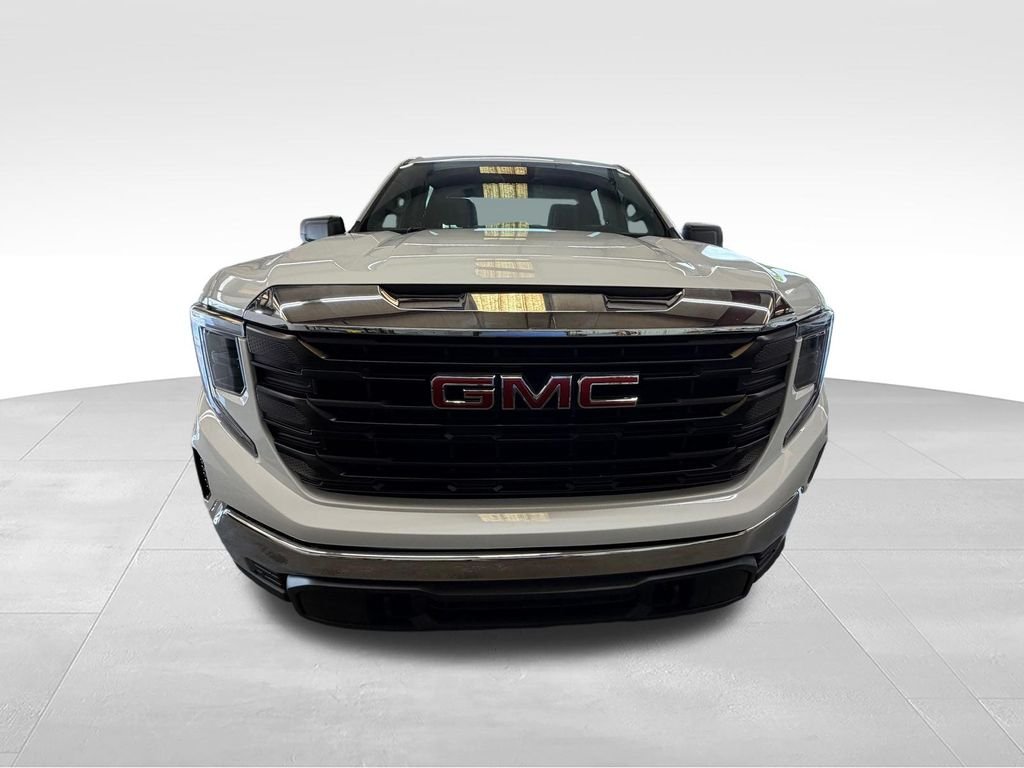 Used 2022 White GMC Pro image 8