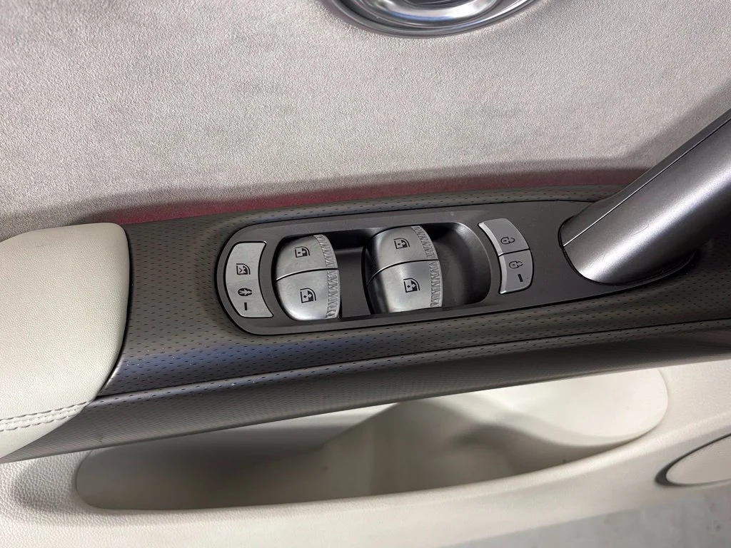 Used 2023 White Genesis Performance image 15
