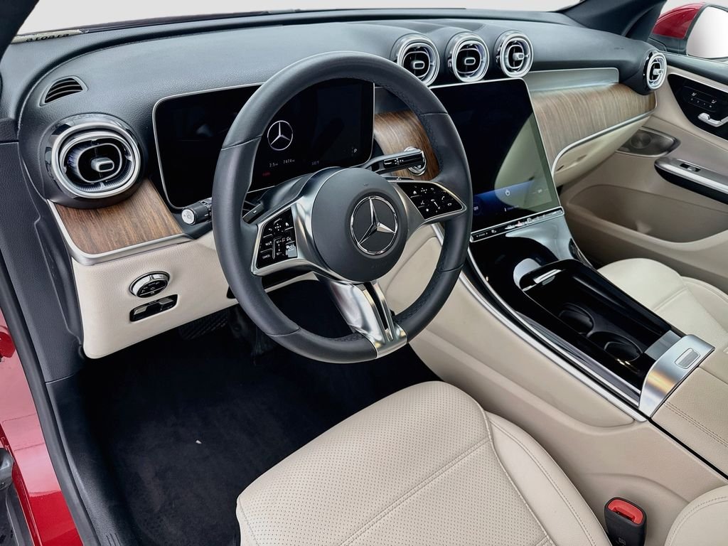 Certified Used 2026 MANUFAKTUR Patagonia Red Metallic Mercedes-Benz GLC 300 image 9