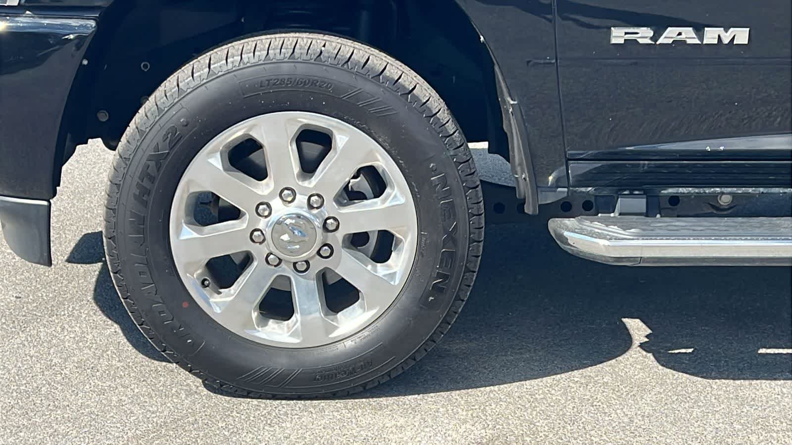 2023 RAM Ram 3500 Pickup Laramie - Photo 9