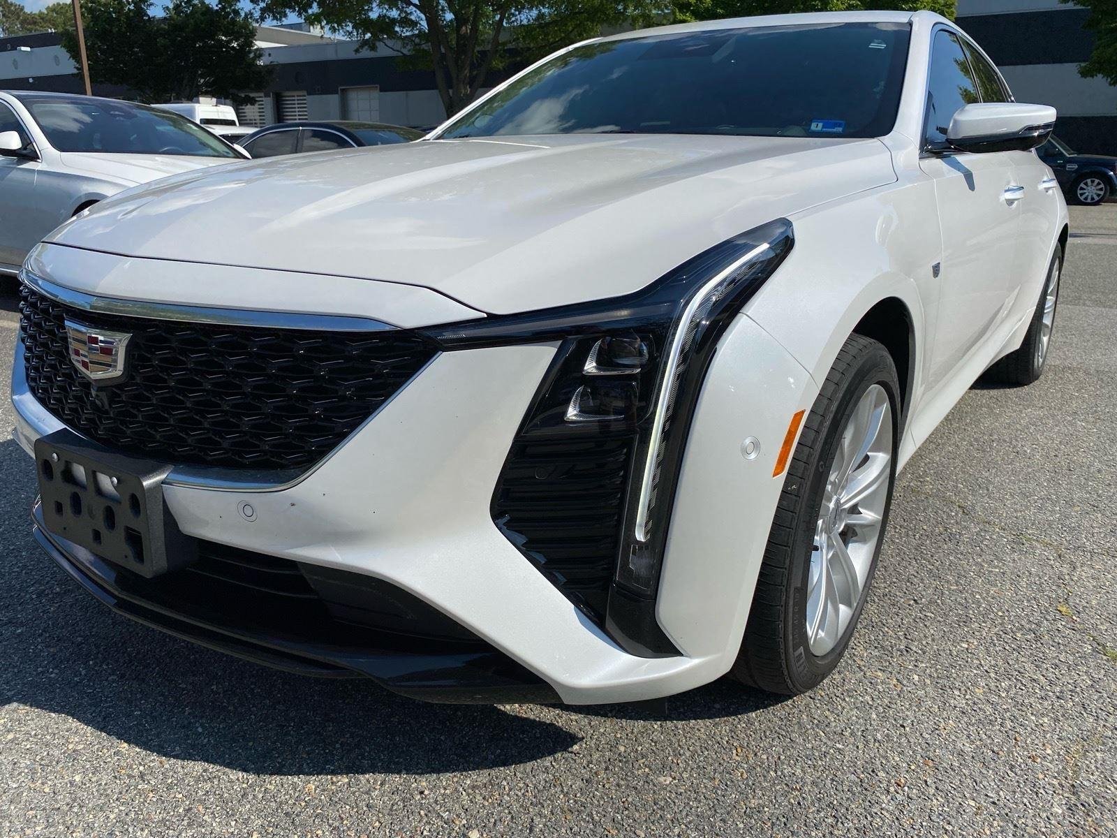 Used 2025 Crystal White Tricoat Cadillac Premium Luxury image 2