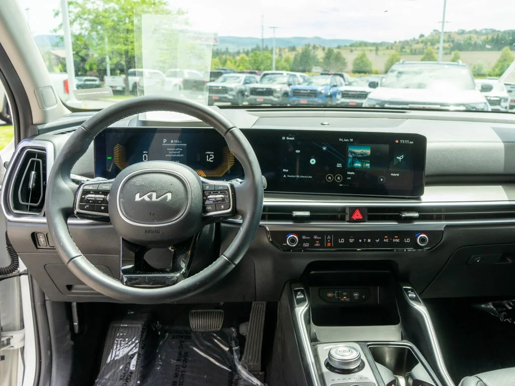 2025 Kia Sorento EX Hybrid - Photo 14