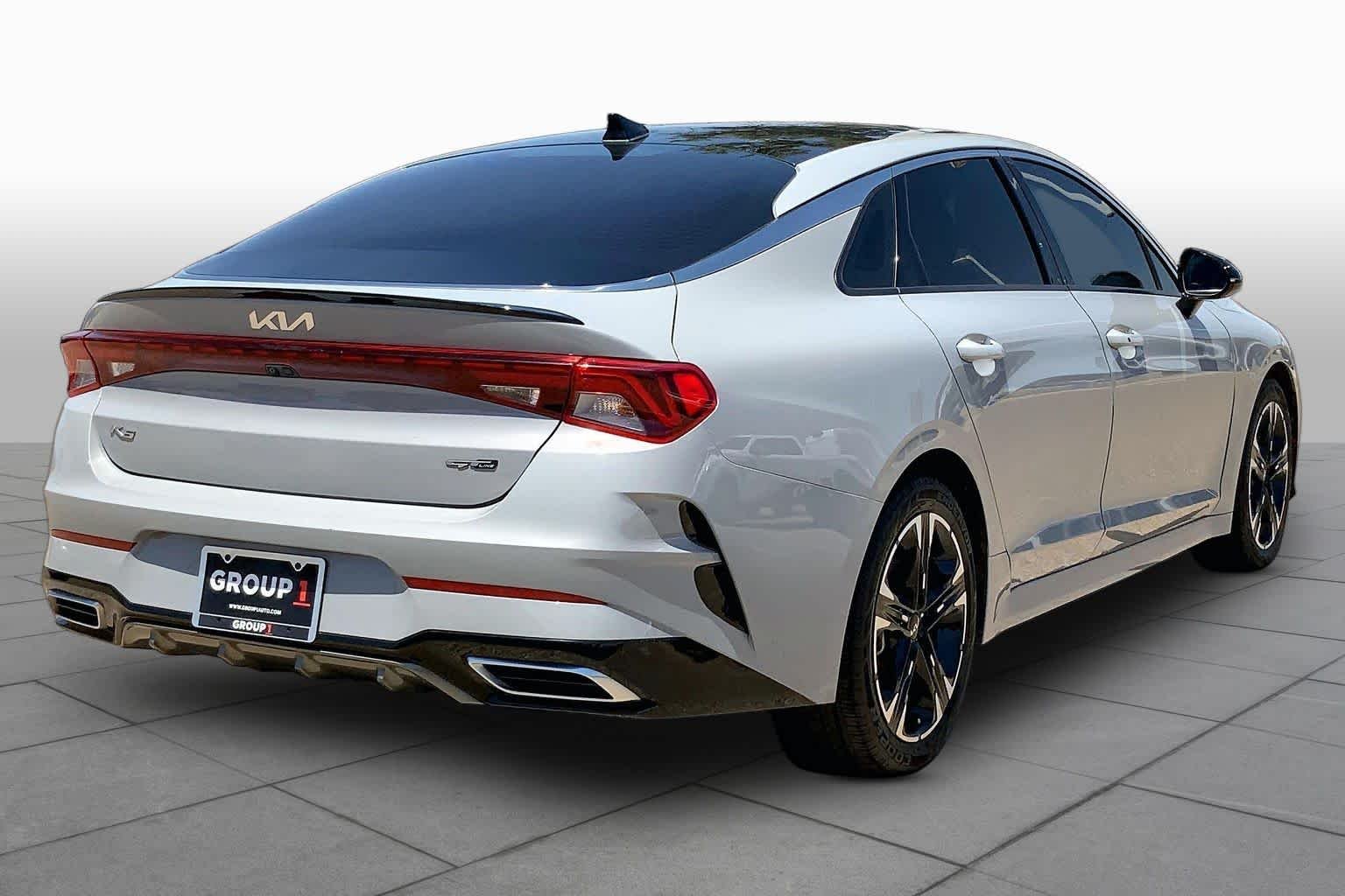 Used 2022 Wolf Gray Kia GT-Line image 12