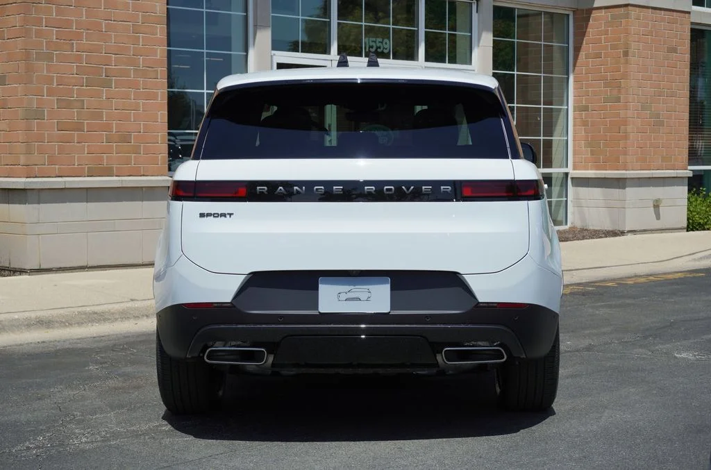 New 2026 Fuji White Land Rover SE image 5