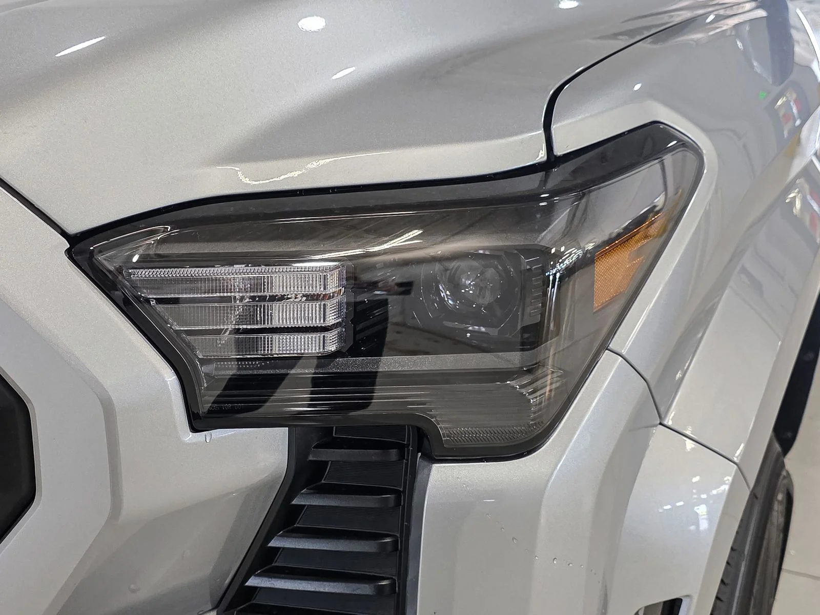 2026 Toyota Tacoma SR5 - Photo 14