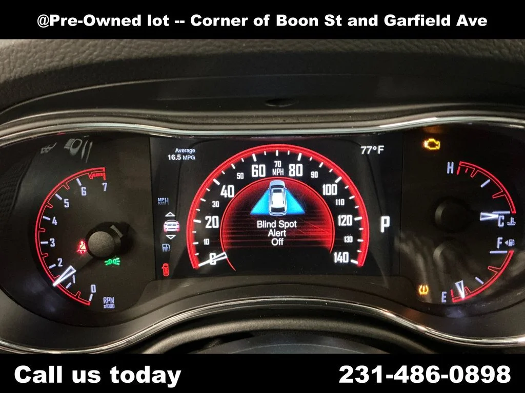 Used 2015 Silver Dodge Limited image 21