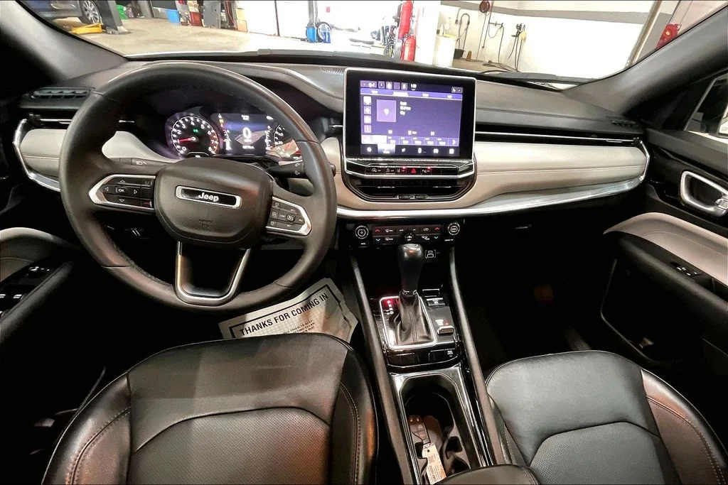 Used 2023 White Jeep Limited image 15