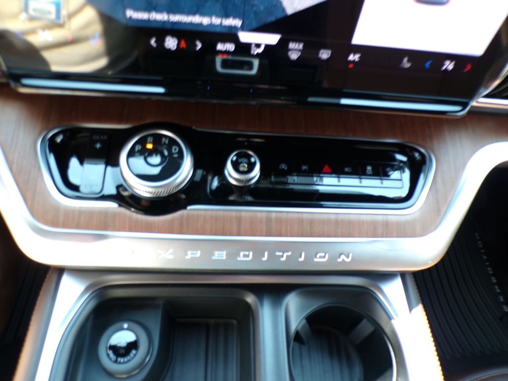 New 2026 Star White Metallic Tri-Coat Ford King Ranch® image 23