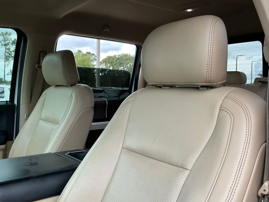 Used 2019 White Ford Lariat image 37