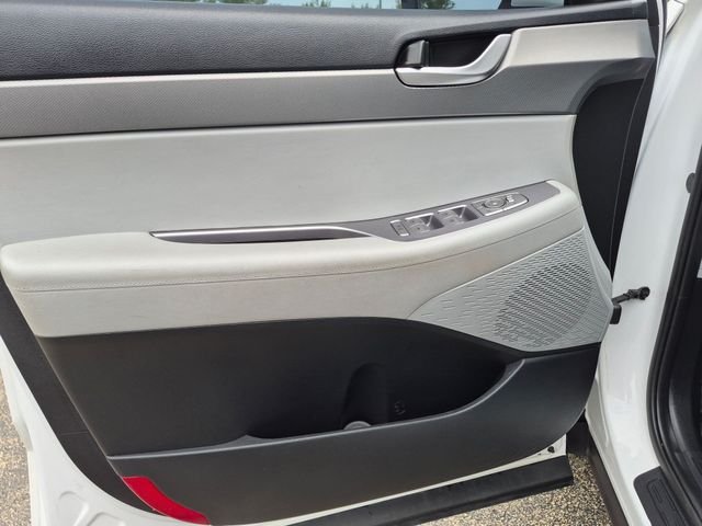Used 2021 White Hyundai SEL image 13