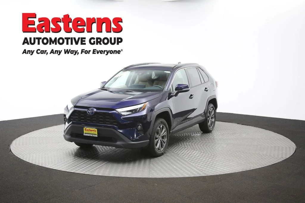 Used 2024 Blue Toyota XLE Premium image 59