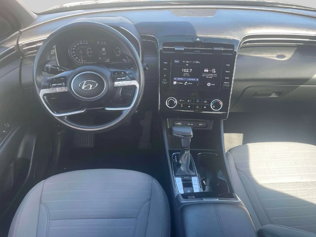 Certified Used 2023 Black Hyundai SE image 14