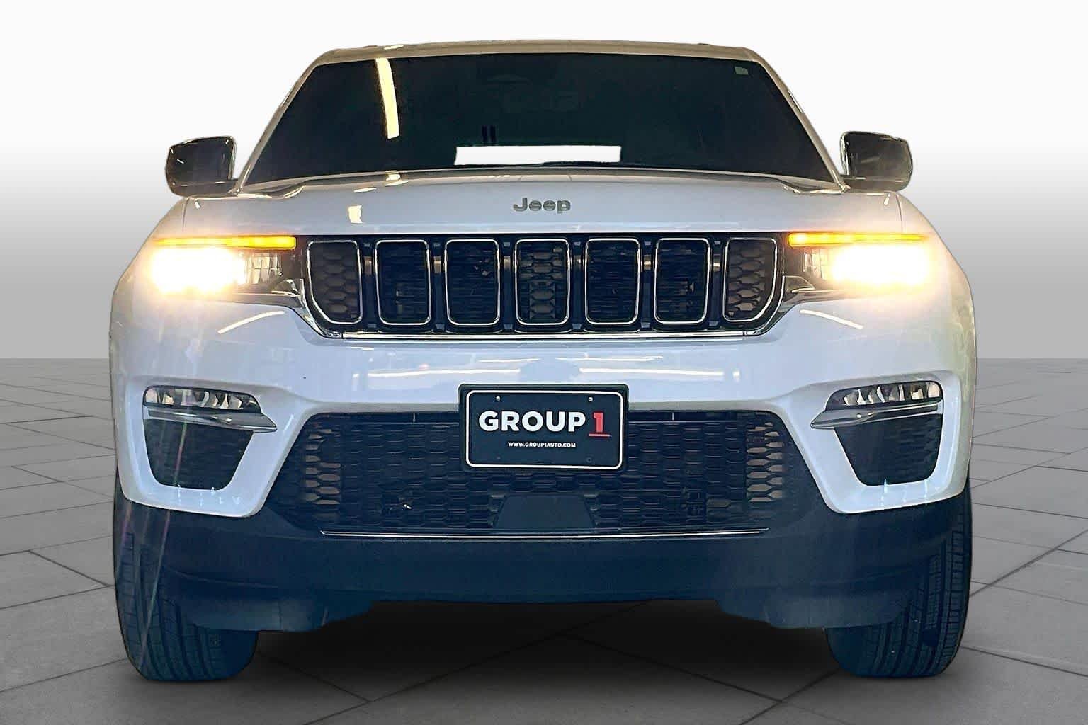 Used 2025 Bright White Clearcoat Jeep Limited image 3