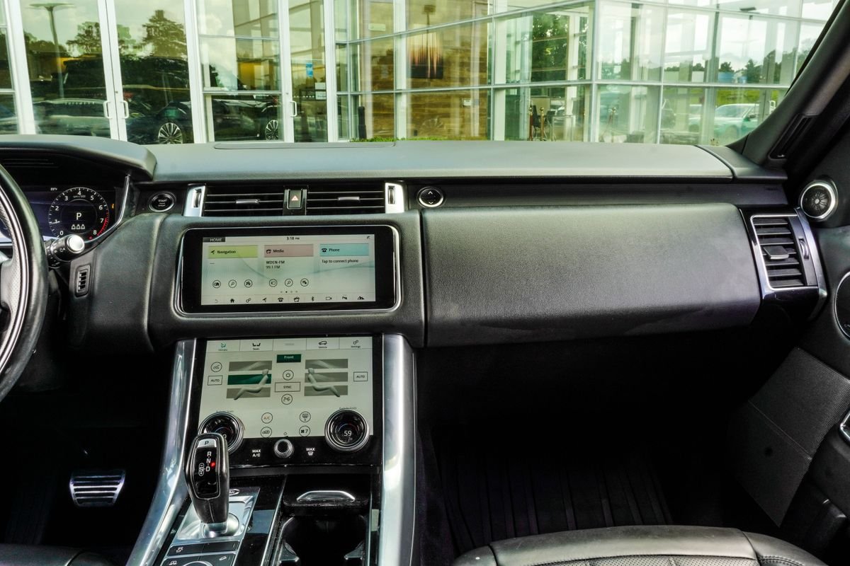 Used 2022 Silver Land Rover HSE Silver Edition image 18