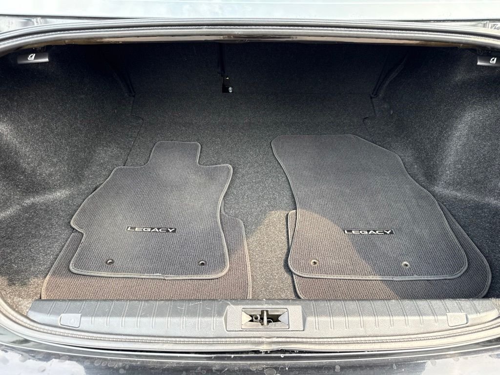 Used 2019 Black Subaru 2.5i image 13