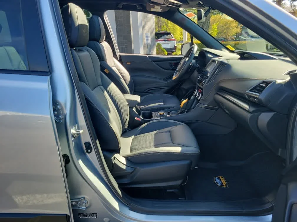 Used 2023 Ice Silver Metallic Subaru Wilderness image 27