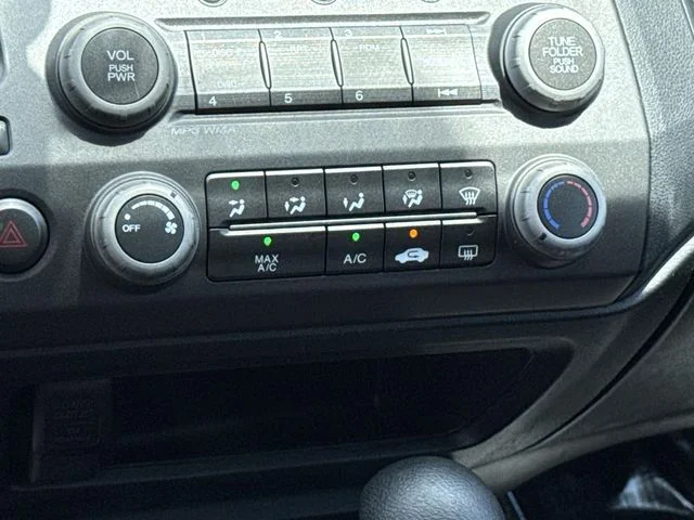 Used 2010  Honda LX-S image 19
