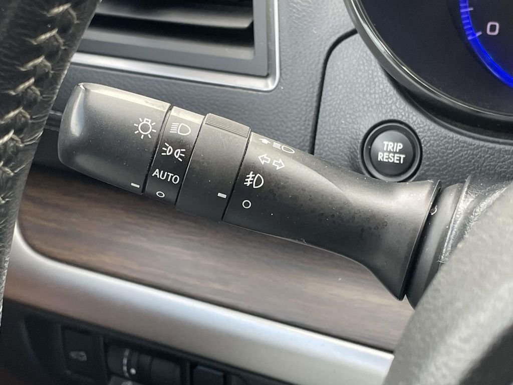 Used 2019 Crystal White Pearl Subaru Touring image 13