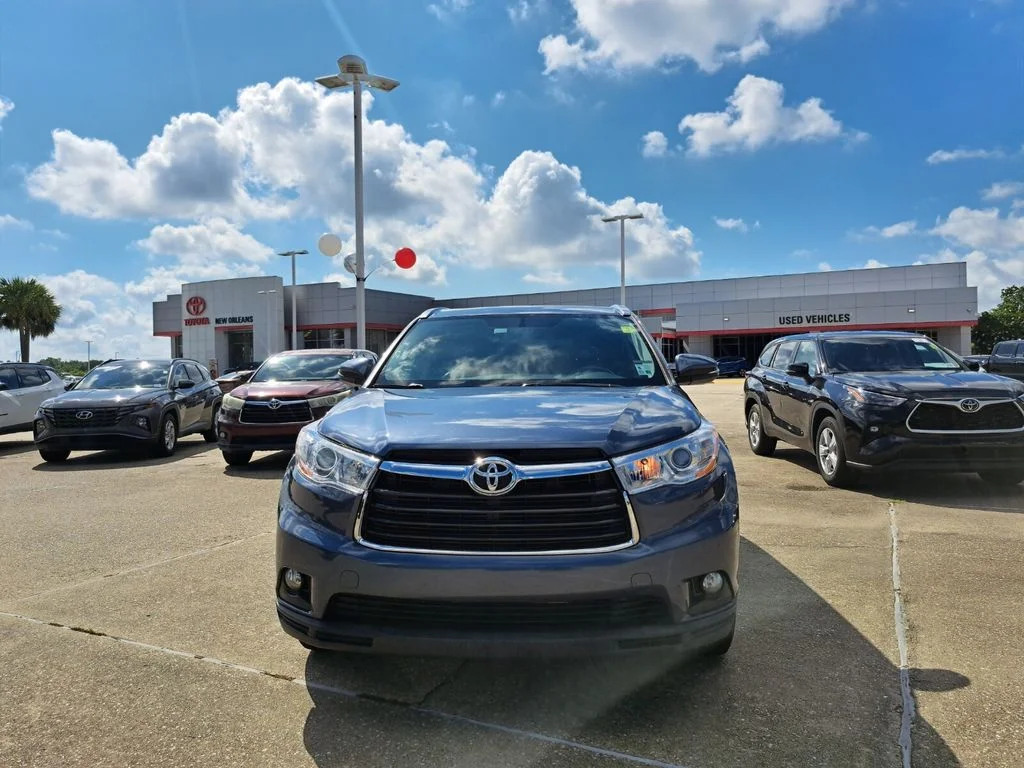 Used 2014 Toyota Highlander XLE with VIN 5TDKKRFH4ES036914 for sale in New Orleans, LA