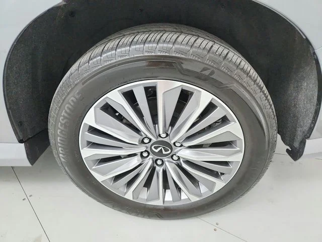 Used 2025  INFINITI SENSORY image 64
