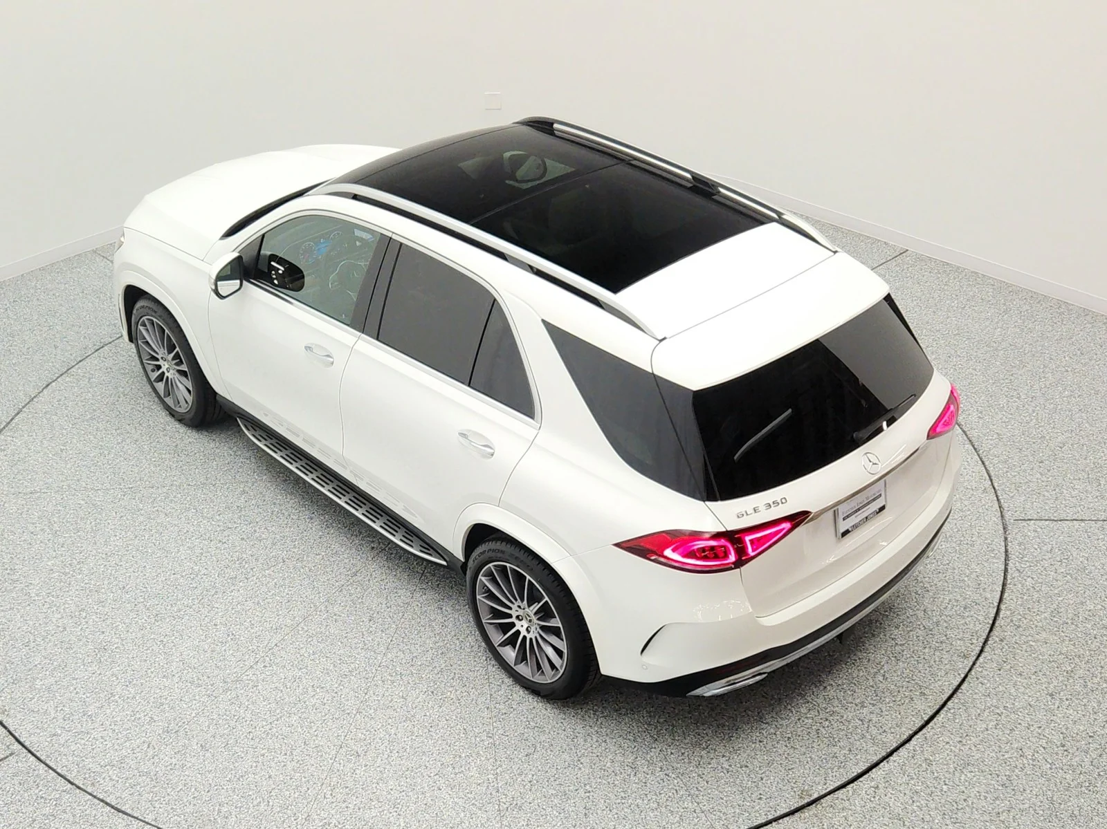 Certified Used 2023 Polar White Mercedes-Benz GLE 350 SUV image 29