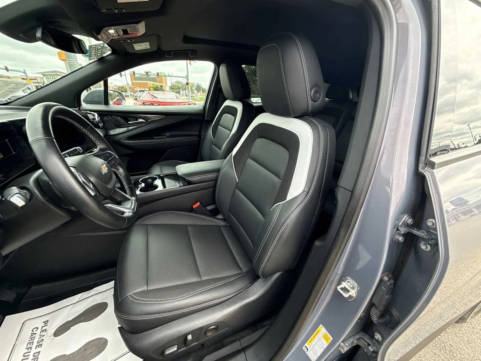 2024 Chevrolet Blazer EV LT - Photo 18