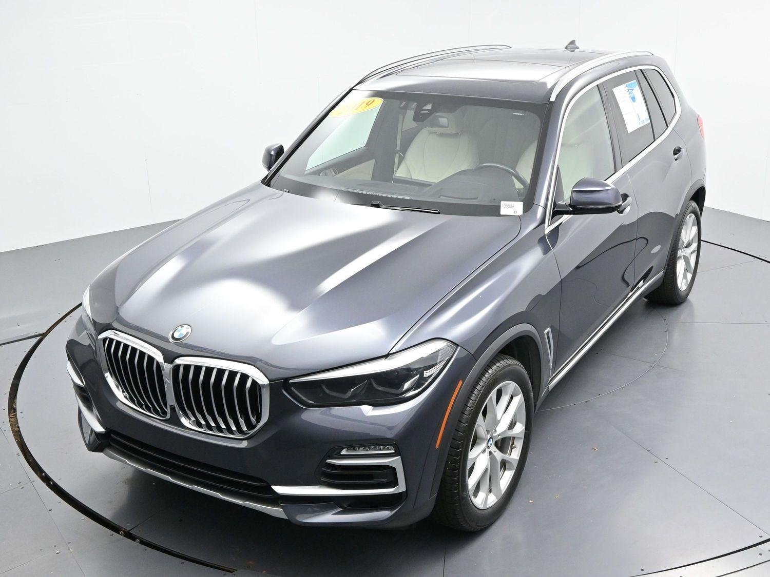 Used 2019 Arctic Gray Metallic BMW xDrive40i image 48
