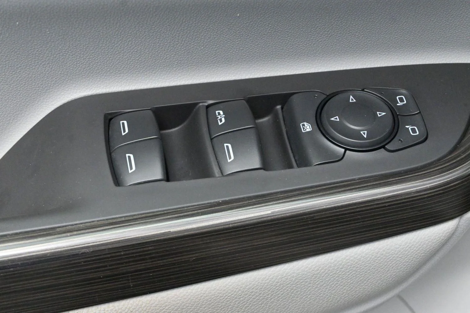 Used 2019 PEPPERDUST METALLIC GMC SLT image 14