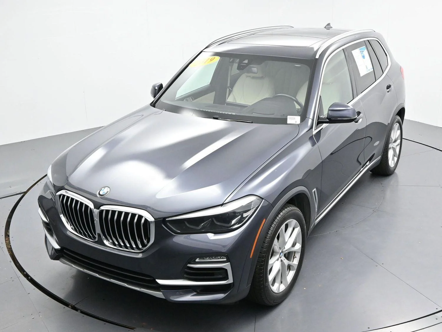 Used 2019 Arctic Gray Metallic BMW xDrive40i image 48