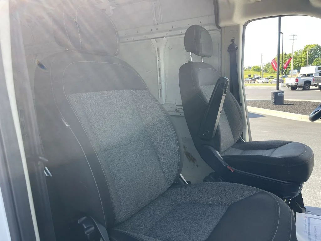 Used 2021 White Ram High Roof image 24
