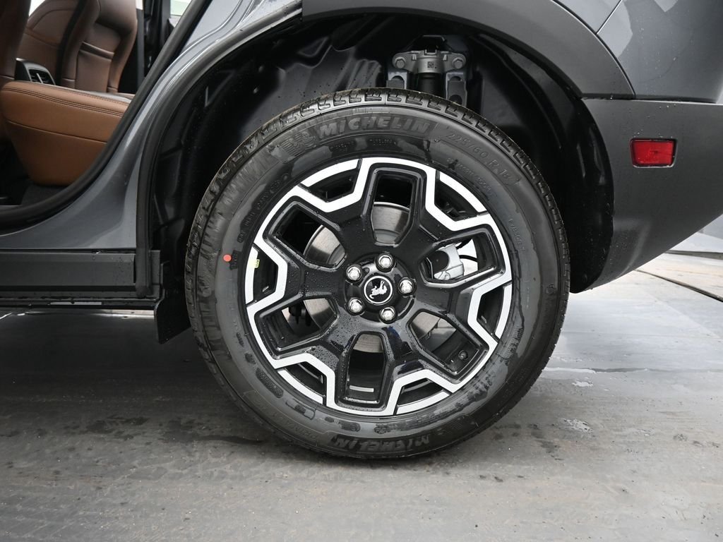 New 2026 Carbonized Gray Metallic Ford Outer Banks image 18