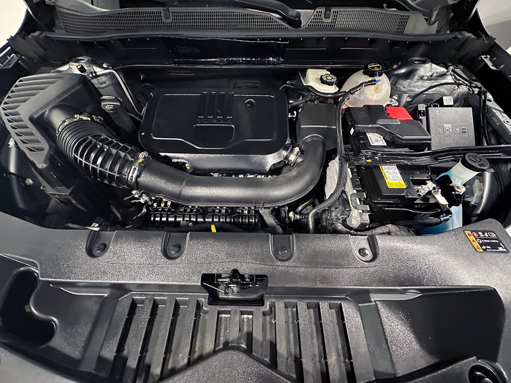 Used 2025 Gray Chevrolet LT image 38